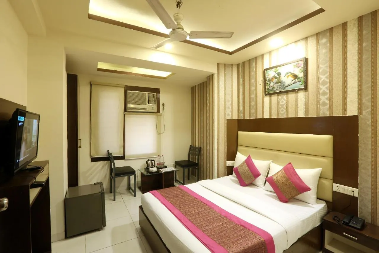 Bed & Breakfast Hotel Red Velvet Suites At Delhi Airport New Delhi India