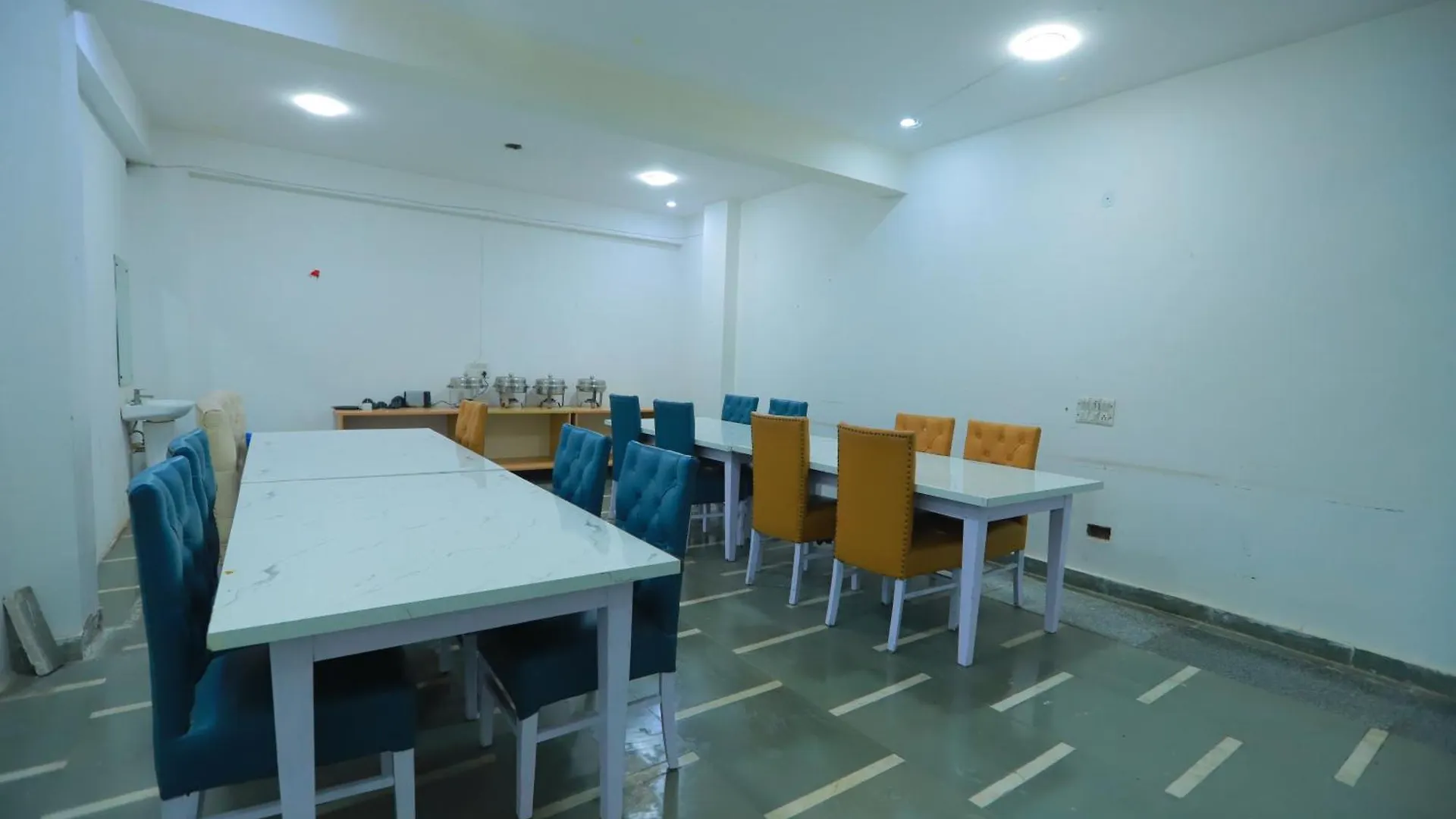 Hotel Red Velvet Suites At Delhi Airport New Delhi 0*,  India