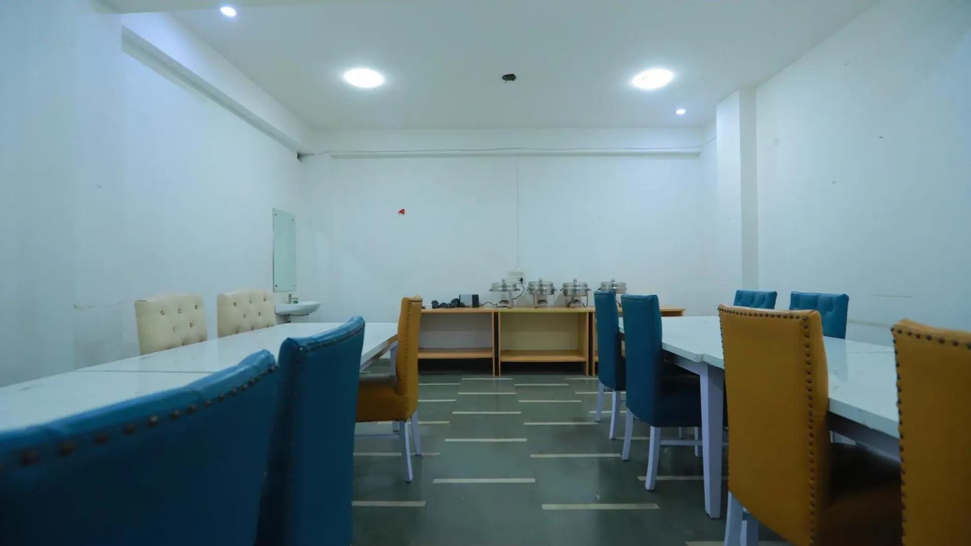 Bed & Breakfast Hotel Red Velvet Suites At Delhi Airport New Delhi India