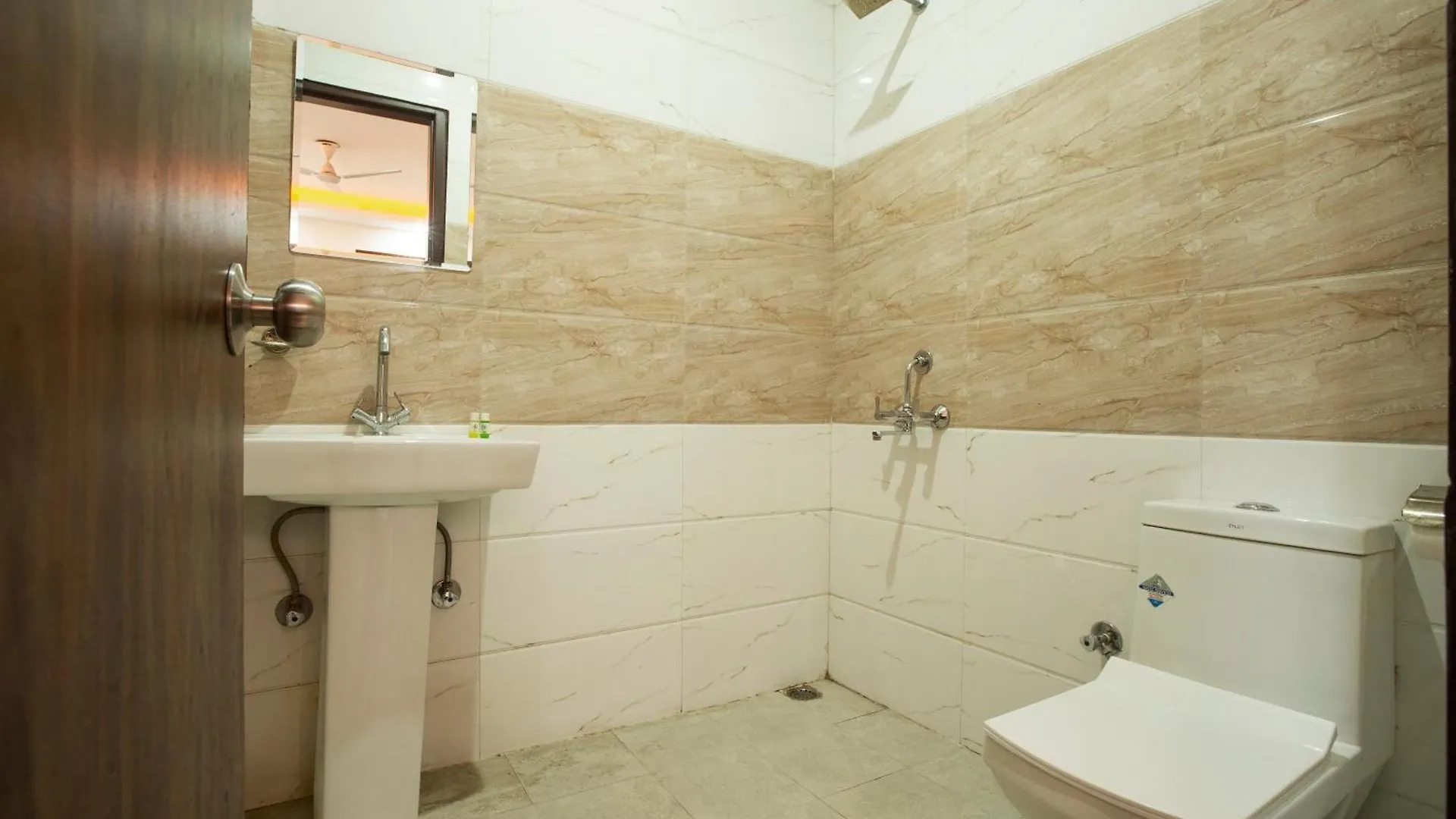 Hotel Red Velvet Suites At Delhi Airport New Delhi India