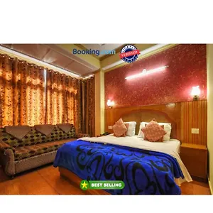 King Palace - Nature-valley-luxury-room - Prime Location With Parking Facilities 3*, Shimla India
