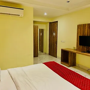Goodluck House Near Terminal 3 Igi Airport New Delhi
