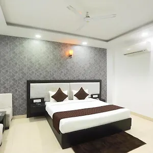 Fabhotel Airport Zone Olive Near Igi Airport 3*, New Delhi India
